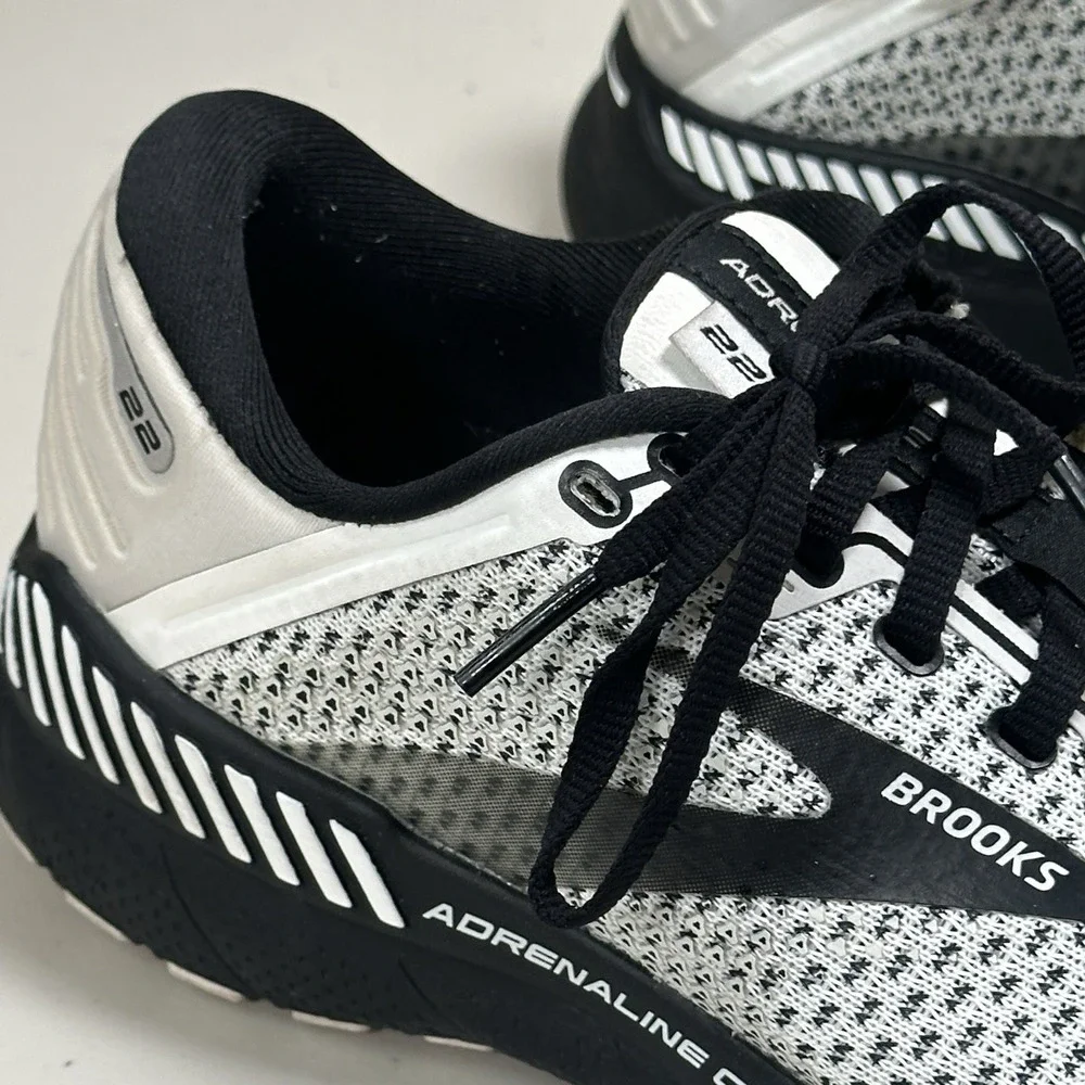 Brooks Adrenaline GTS 22 Womens Size 7.5 Running Shoes White Black 1203531B135 - Picture 3 of 16